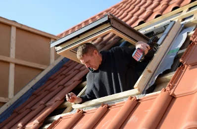 Pose de fenêtres de toit Velux à Meyrié